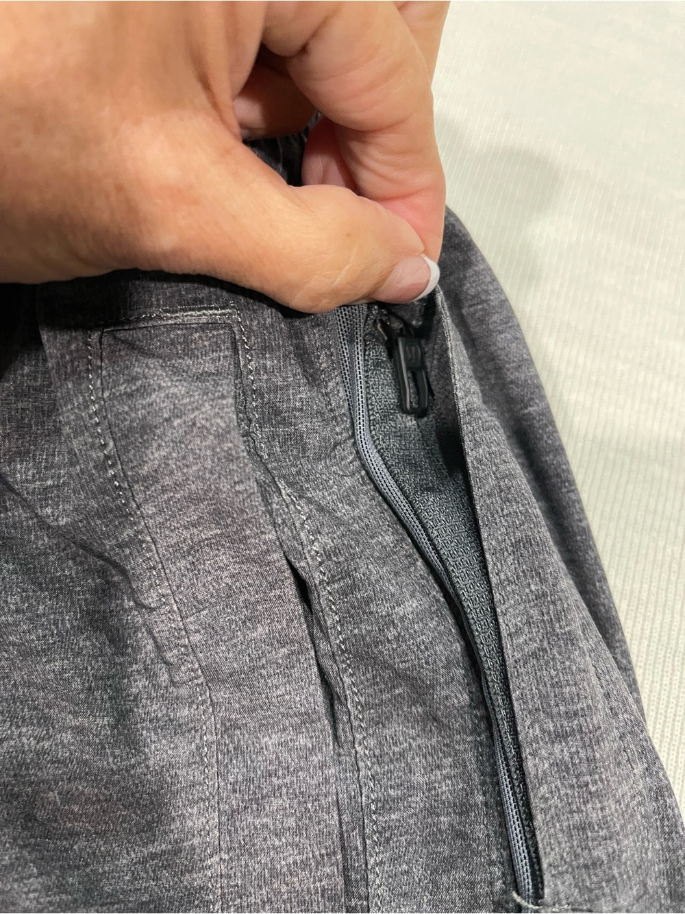 Lululemon Pace Breaker Shorts Mens Size Medium - Picture 11 of 11